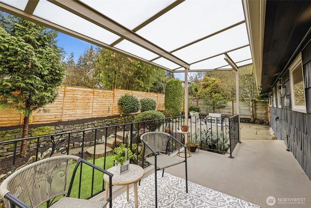 3601 NE 100TH Street, Seattle, WA 98125