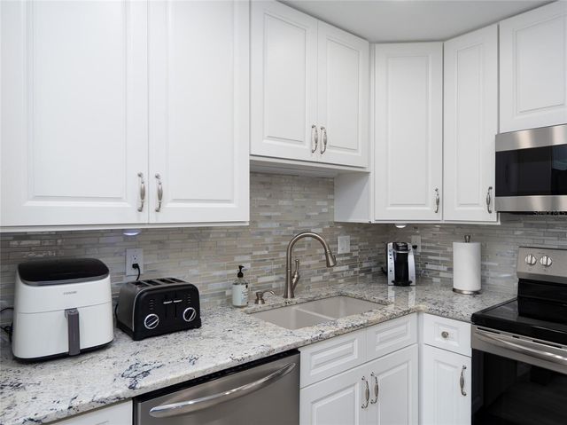 5400 34TH STREET W 1B, Bradenton, FL 34210