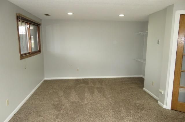 8761 N Maplebrook Circle, Brooklyn Park, MN 55445