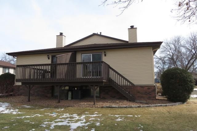 8761 N Maplebrook Circle, Brooklyn Park, MN 55445