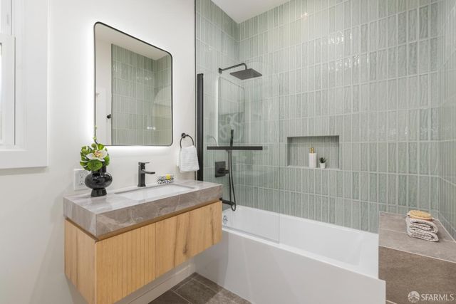 3528 17th Street, San Francisco, CA 94110