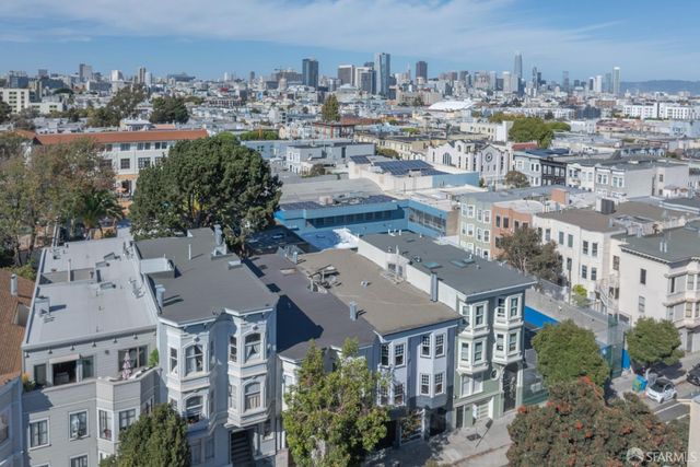 3528 17th Street, San Francisco, CA 94110