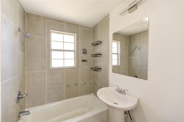 7811 Saint Louis Street, Houston, TX 77028