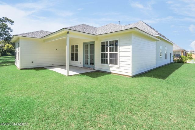 206 Manor House Lane, Lafayette, LA 70507