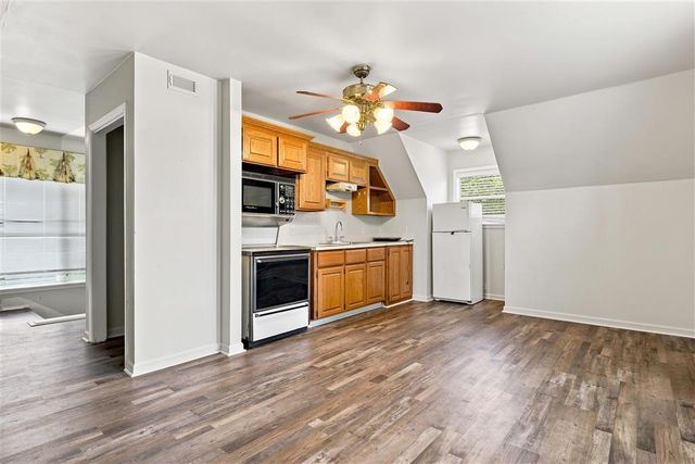 1104 7th Street, Lake Charles, LA 70601