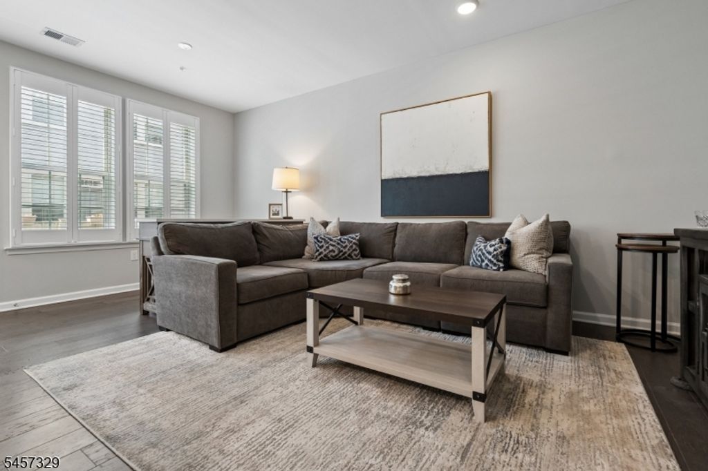 75 Robeson St, Somerville Boro, NJ 08876 — photo 4