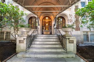 1017 Minor Avenue #1401, Seattle, WA 98104