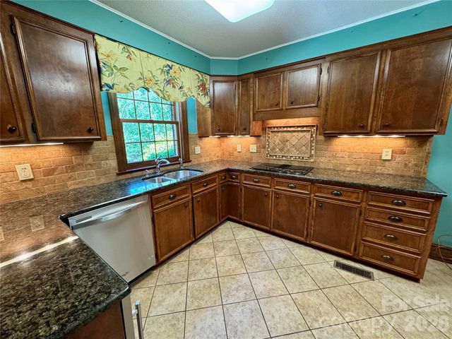 500 Woodend Drive SE, Concord, NC 28025