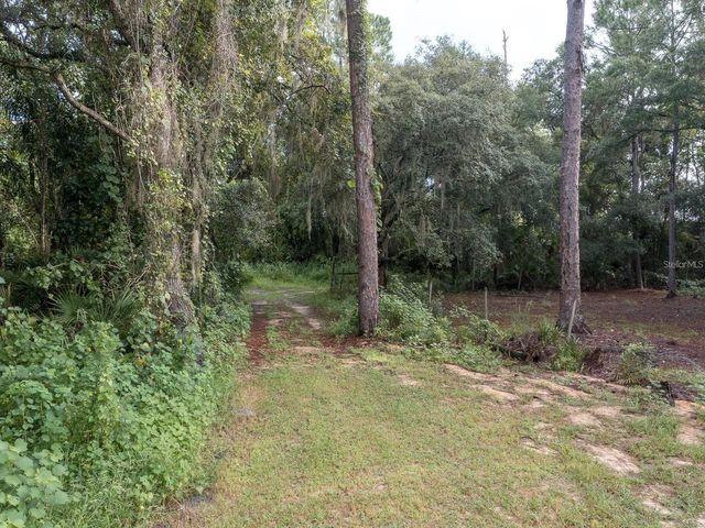 37610 OAKLEE ROAD, Umatilla, FL 32784