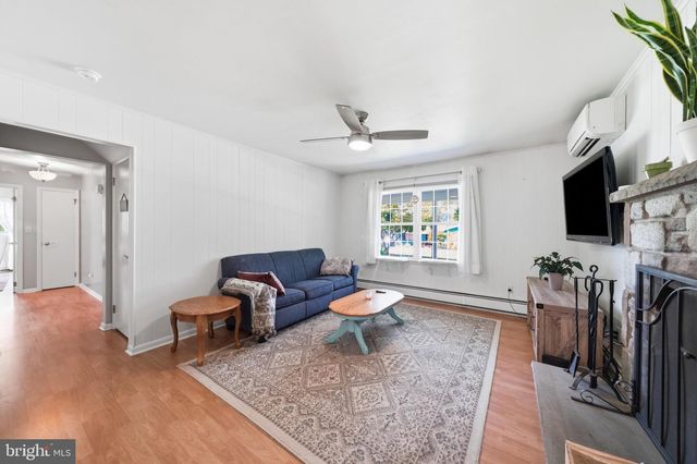 1717 MARSUE DR, Hampstead, MD 21074