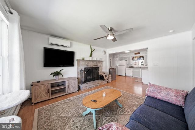 1717 MARSUE DR, Hampstead, MD 21074