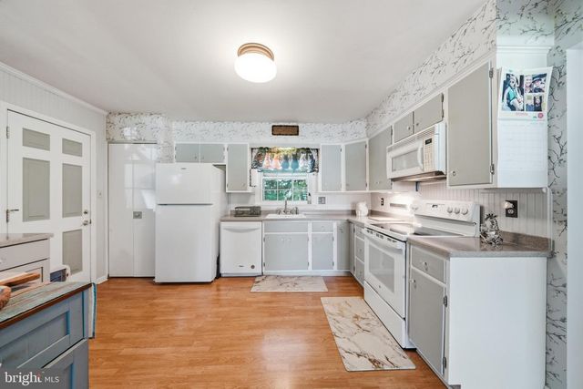 1717 MARSUE DR, Hampstead, MD 21074
