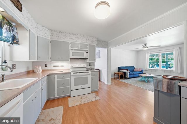 1717 MARSUE DR, Hampstead, MD 21074