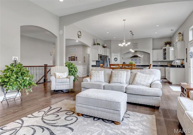 361 Mystic Brook Drive, O'fallon, MO 63366
