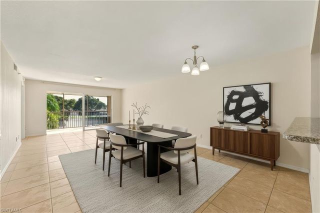 9650 Victoria LN # B208, Naples, FL 34109