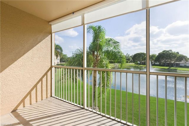 9650 Victoria LN # B208, Naples, FL 34109