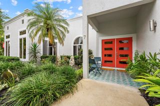7 Worth Court, Sewalls Point, FL 34996