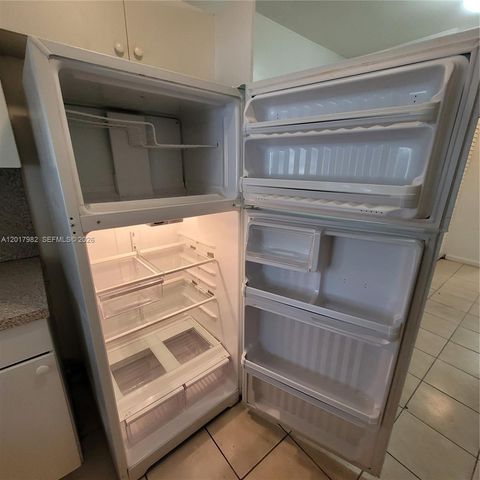 13950 NE 2nd Ave 1A, Miami, FL 33161
