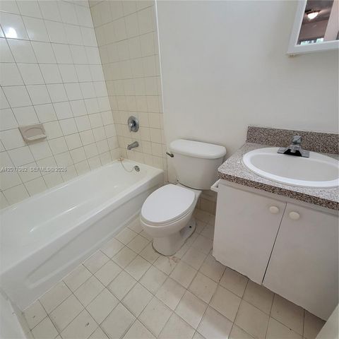 13950 NE 2nd Ave 1A, Miami, FL 33161