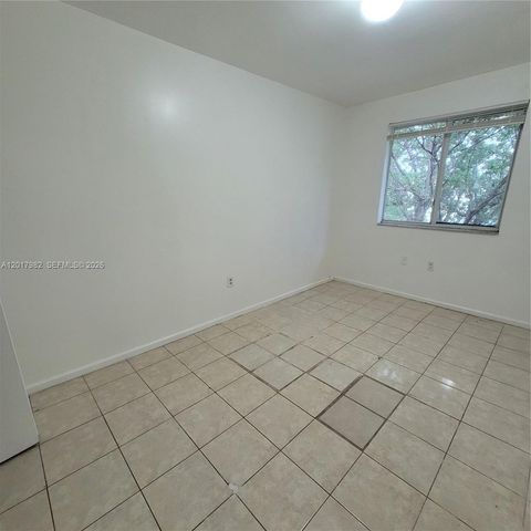 13950 NE 2nd Ave 1A, Miami, FL 33161