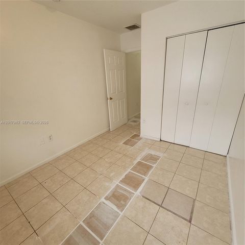 13950 NE 2nd Ave 1A, Miami, FL 33161