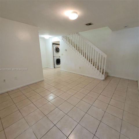 13950 NE 2nd Ave 1A, Miami, FL 33161