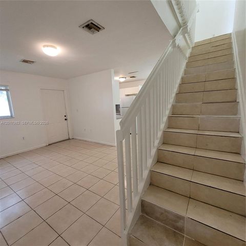 13950 NE 2nd Ave 1A, Miami, FL 33161