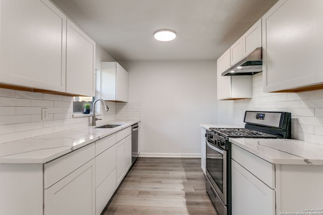 8127 Bowens Crossing, San Antonio, TX 78250