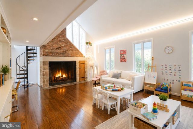 126 ROLLING HILL RD, Skillman, NJ 08558