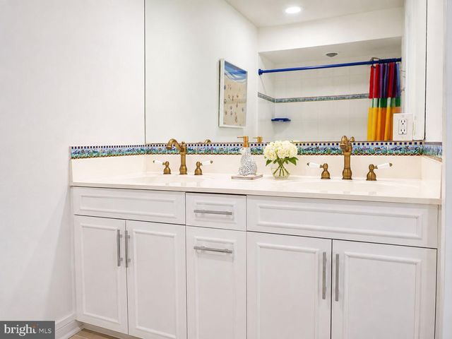 126 ROLLING HILL RD, Skillman, NJ 08558