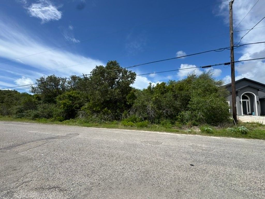 1755 Mooney Lane, Ingleside, TX 78362 — exterior