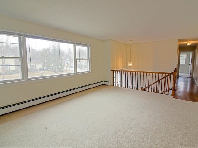 5 Birchwood Lane, Burlington, VT 05408