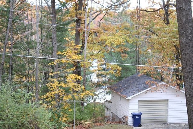 662 Lakeview Drive, Harrison, MI 48625