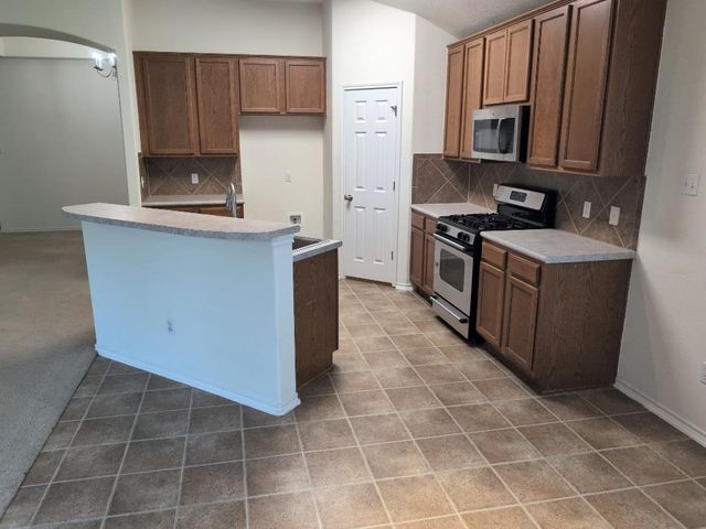 12000 Dunfries LN, Austin, TX 78754