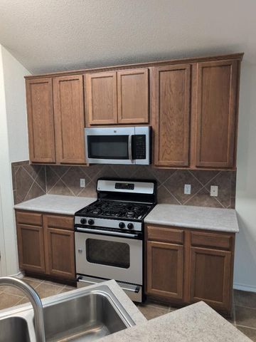 12000 Dunfries LN, Austin, TX 78754