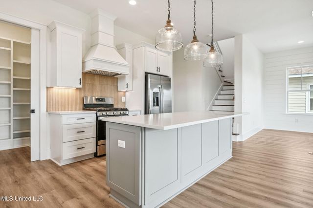 136 Vista Drive, Pass Christian, MS 39571