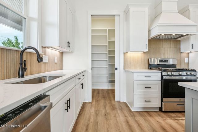 136 Vista Drive, Pass Christian, MS 39571