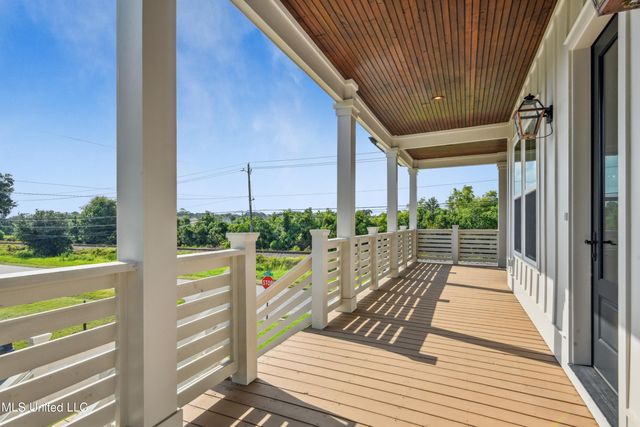 136 Vista Drive, Pass Christian, MS 39571