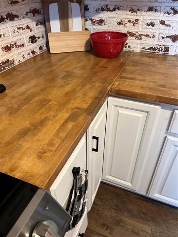 5561 NE 5TH PLACE, Ocala, FL 34470