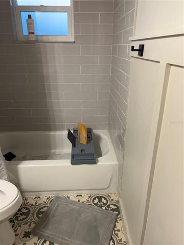 5561 NE 5TH PLACE, Ocala, FL 34470