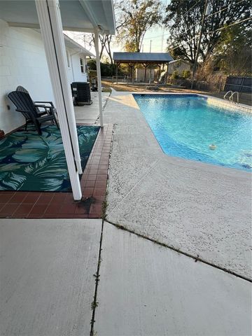 5561 NE 5TH PLACE, Ocala, FL 34470