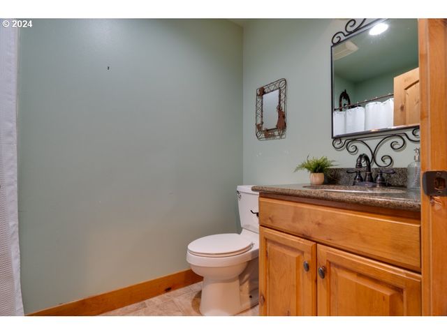 44 Lonesome PInes Dr, Trout Lake, WA 98650