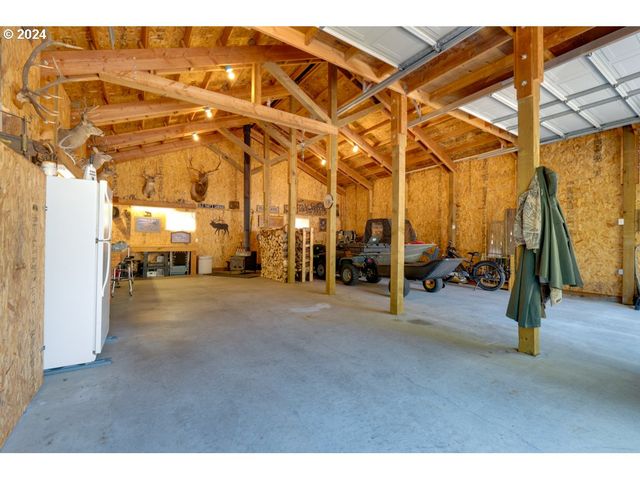 44 Lonesome PInes Dr, Trout Lake, WA 98650