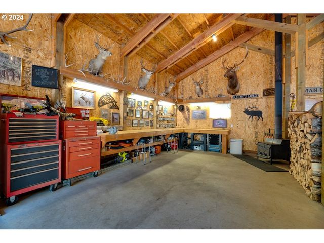 44 Lonesome PInes Dr, Trout Lake, WA 98650