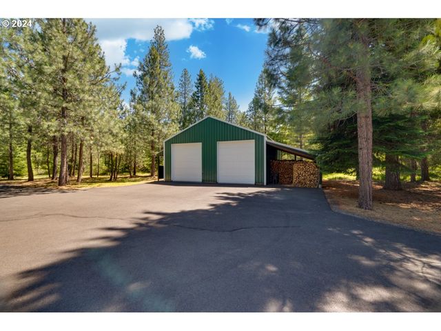 44 Lonesome PInes Dr, Trout Lake, WA 98650