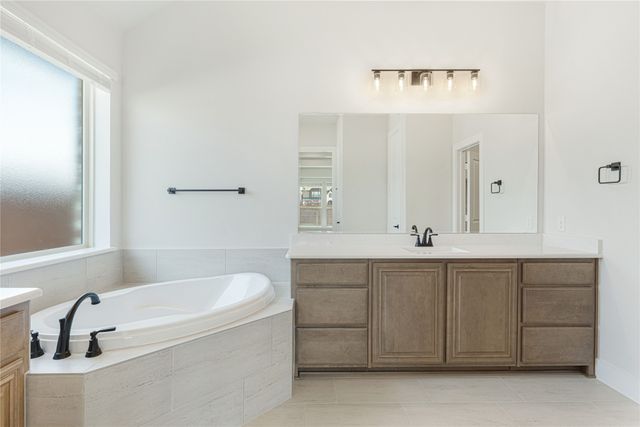 1033 Emerald Trace Drive, Justin, TX 76247