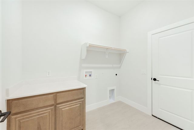 1033 Emerald Trace Drive, Justin, TX 76247