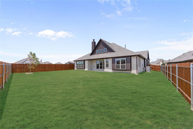 1033 Emerald Trace Drive, Justin, TX 76247