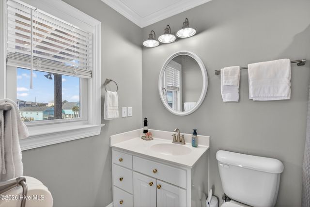 103 Mcleod Avenue, Holly Ridge, NC 28445