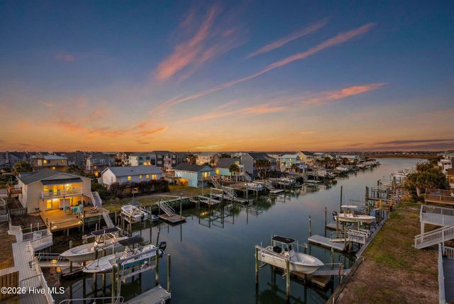 103 Mcleod Avenue, Holly Ridge, NC 28445